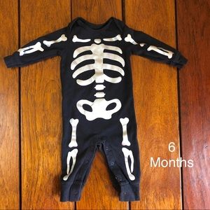 Baby boy black skeleton romper